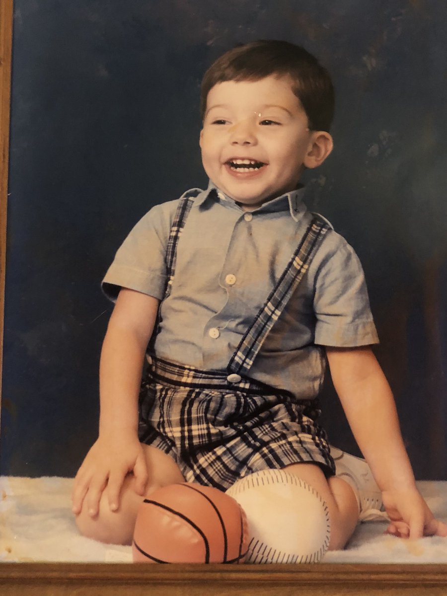 It’s baby picture day at <a href="/MenloParkSchool/">MenloPark ES</a>! Here’s baby Mr. Crincoli in 1994. #menlospirit