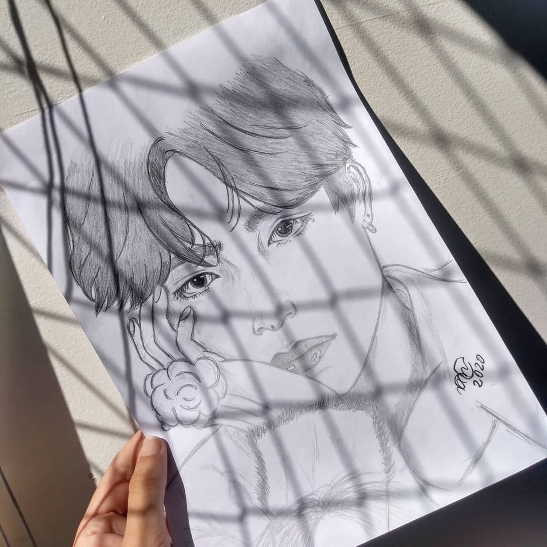 thzyvante's tweet photo. Queria postar alguns dos meus desenhos favoritos que eu fiz 🎨🖌️ sei que vocês não vão dar biscoito mas eu realmente amo de paixão esses meus desenhos ✊💘 #draw #vangogh #BTS #drawanimation https://t.co/CwwoCKaaYY