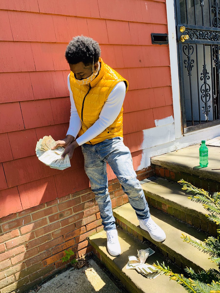 LongLiveNadia_'s tweet photo. I Know That In Life You Gone Always Have To Keep Proving Who You Are And That Can Only Become Difficult If You Forget💛 #FreeBootUp #FreePri #StoryOfMyLife #StillAHomicideJunkie https://t.co/oPmhAyFGxx