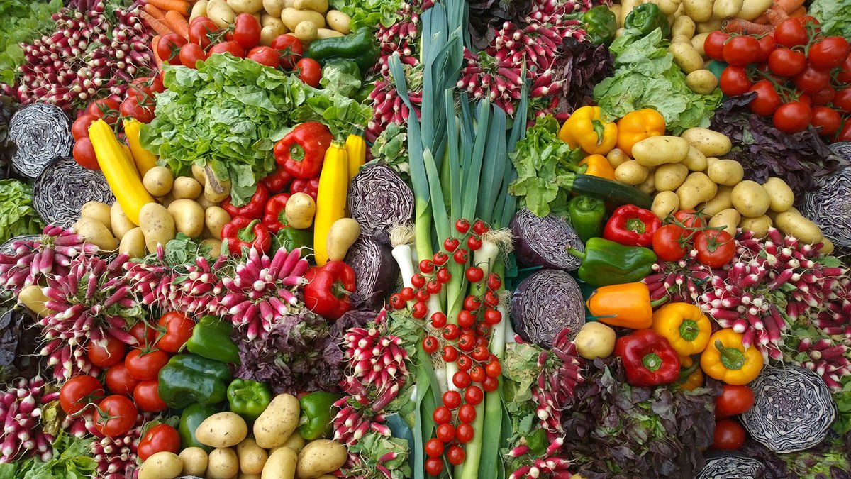 Este jueves,  3 puntos de recepción de donaciones de alimentos para la Red de Cuidados Antirracistas: Librería La Canibal, Casal Tres Lliris y Librería Prole. (esta semana priorizamos frutas y verduras) Gracias a todxs por la colaboración!✊🏾🖤🏠🌿🌈 facebook.com/redcuidadosbar…