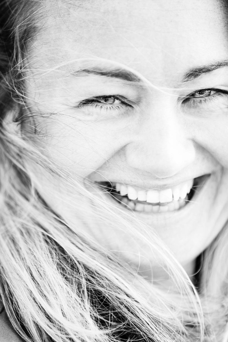 PeerlessAV's tweet photo. With heavy hearts we share the passing of Melinda Von Horvath following a brave battle with cancer. Her Peerless-AV family is devastated for the loss of such a beautiful individual. We owe her a debt of gratitude and celebrate her wonderful life that imprinted on so many. https://t.co/YPGoccngeN