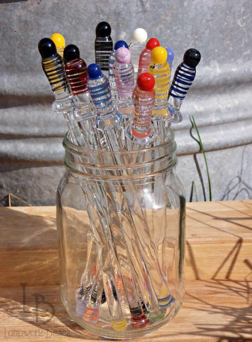 LampworkBench's tweet photo. SET OF 6 Hand Blown Borosilicate Glass Drink Stirrers Home Bar Cocktail Swizzle Beverage Sticks Hipster Gifts House Warming Gift Idea Home https://t.co/8gvCjOjN9N #StayAtHome
#Drinking #drinkathome #homeoffice #WhiskeySourHappyHour #whisky #daydrinking #giftideas #handmade https://t.co/EUzUPjqcQW