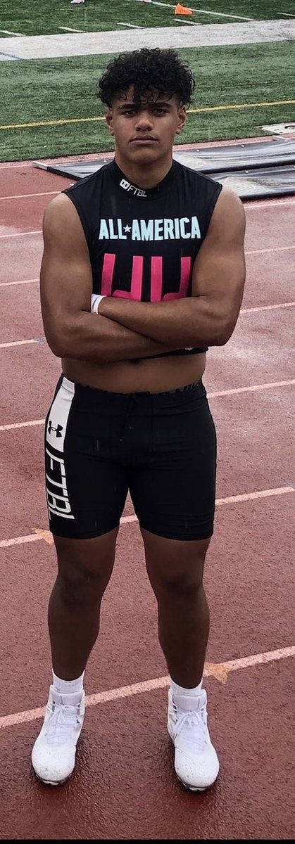 Enoka Migao @MigaoEnoka is going to be DOMINATE this year. Has gained 25 lbs and increased maxes by 50+ lbs in each. Will play DE/TE and even DT if needed. 6’5 244 lbs and only 16 years old. Picture in Jan. #SWL2020