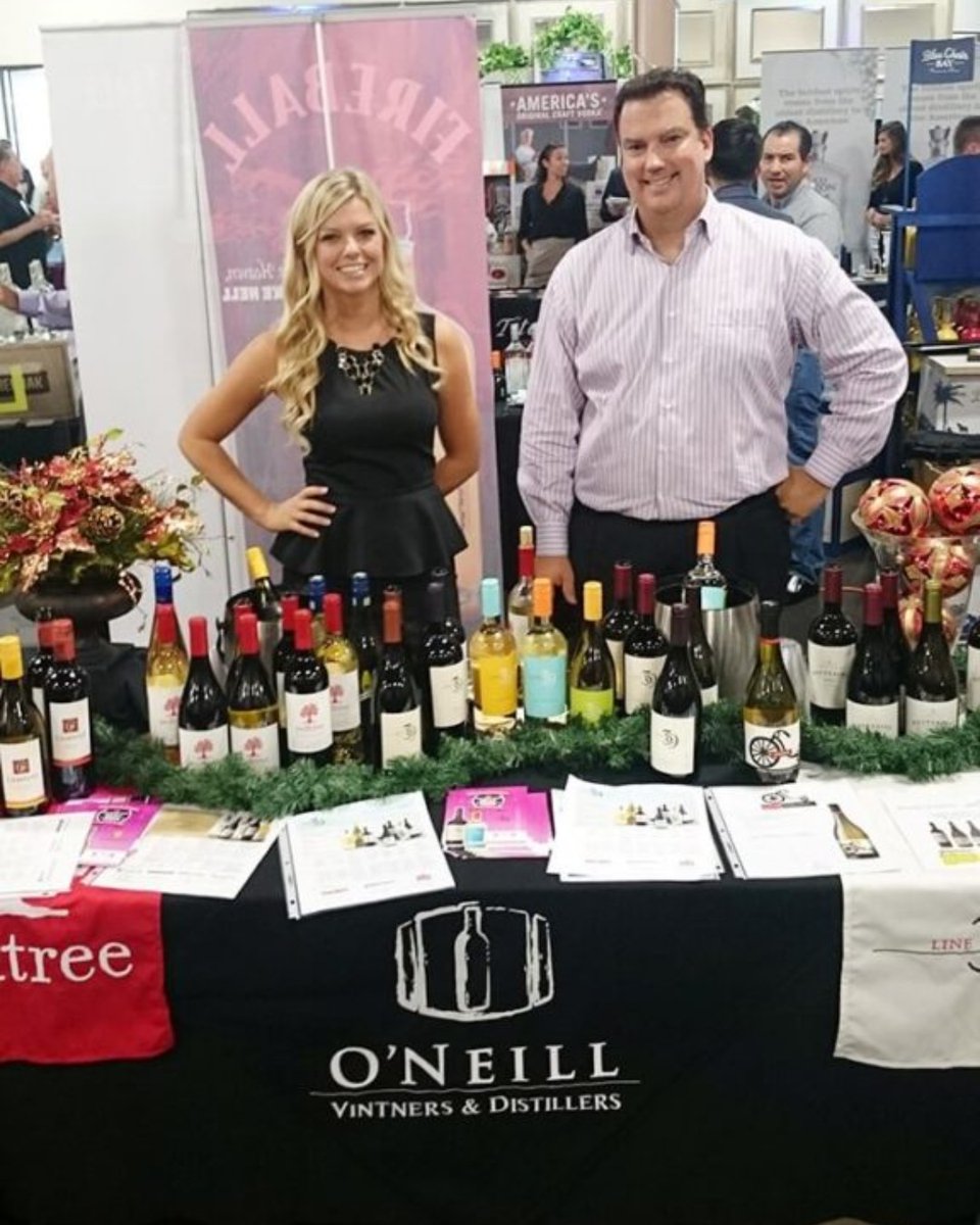 A #Tradeshow is one of the best ways to get your product or service out there! The opportunities are endless. Build connections, study your rivals, make some incredible deals! All can be achieved with the #businessexpocenter