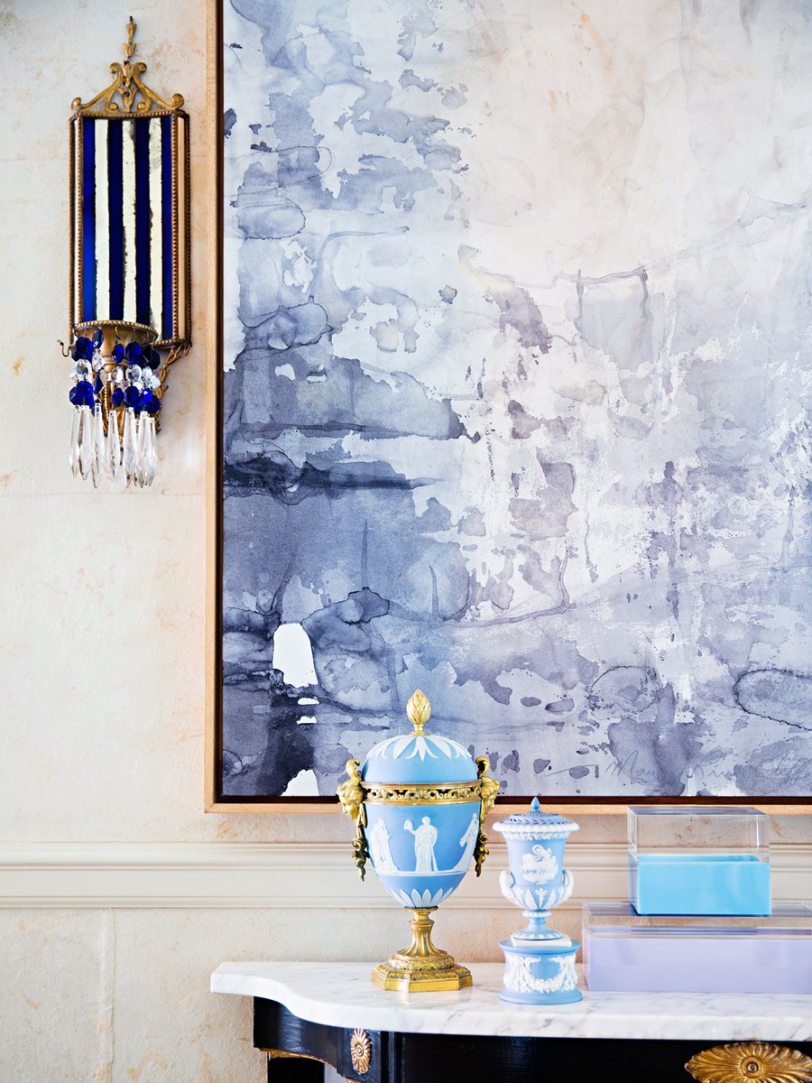 amandanisbet's tweet photo. Objects needn’t be new, or complementary, to keep company—an abundance of beauty is its own reason for being.

#timeless #heirloom #family #familytreasures #art #design #AmandaNisbetDesign #ADS #interiors #richmonddecorator #interiordesign #environment #spacialdesign #home #art https://t.co/Sm6OdqVelb