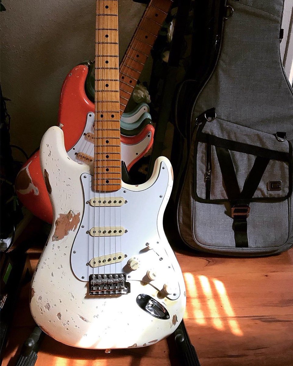 gatorcases's tweet photo. Repost from @jake.vantiger.official
โข
๐ธ๐ MUSIC JOURNAL: Blues machines
.
.
#fender #stratocaster #hendrixstrat
#soulmusic #hiphop #blues #funk #livemusic #knowyourtone #tonemob #guitarsdaily #guitarsofyoutube #strat #santabarbara #california #vibez #bluesguitar #bluesplayer https://t.co/O40OloAkhy