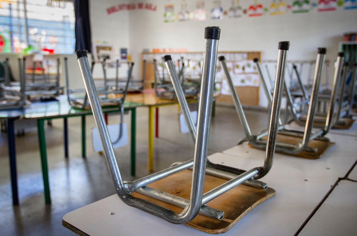 ucatolica's tweet photo. Desarrollar investigaciones en el ámbito educativo es lo que busca el Fondo de Investigación y Desarrollo en Educación #FONIDE.
Este año, 3 de los proyectos adjudicados son liderados por académicos de @Psicologia_UC y @VillarricaUC 👏👏.
Lee más aquí 👉 https://t.co/6iA0AzlGiS https://t.co/ObnWecrox5