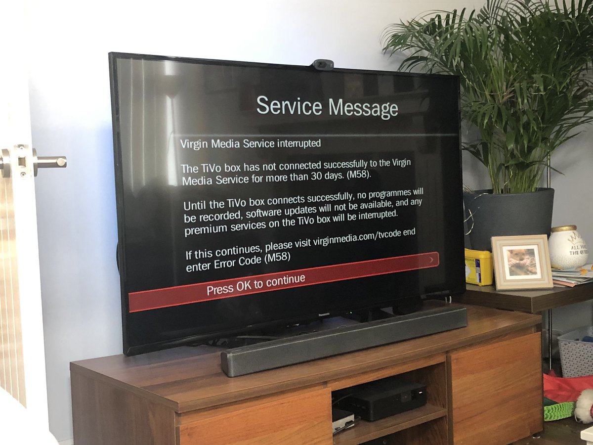 ashdotslash's tweet photo. Remind me again why I’m paying for this please @virginmedia it’d be great if either TV or internet would work but it’s impossible to get through to you on the phone, sort it out https://t.co/u9GzKhMacF