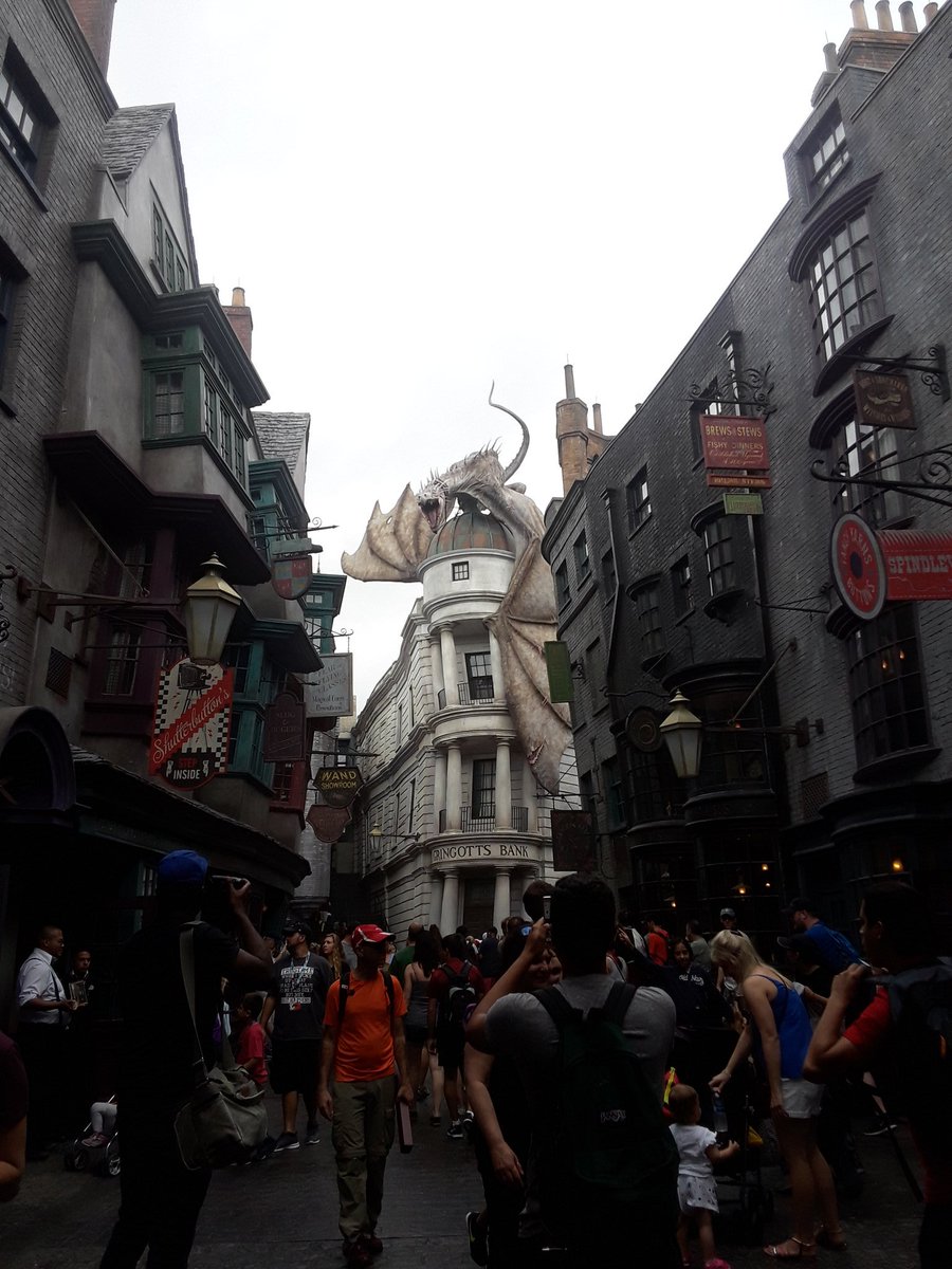 TheWriteClass's tweet photo. #TONIGHT
In less than two hours, I will be LIVE READING Chapter 5: Diagon Alley from HP&The Sorcerer's Stone! Check out the Zoom Link via Weehawken's #LiveWithWee series.
Here is a #flashback from when I got to see Diagon Alley IN PERSON!
@WeehawkenTSD
#harrypotter #Weehawken https://t.co/6RSyxuM42m