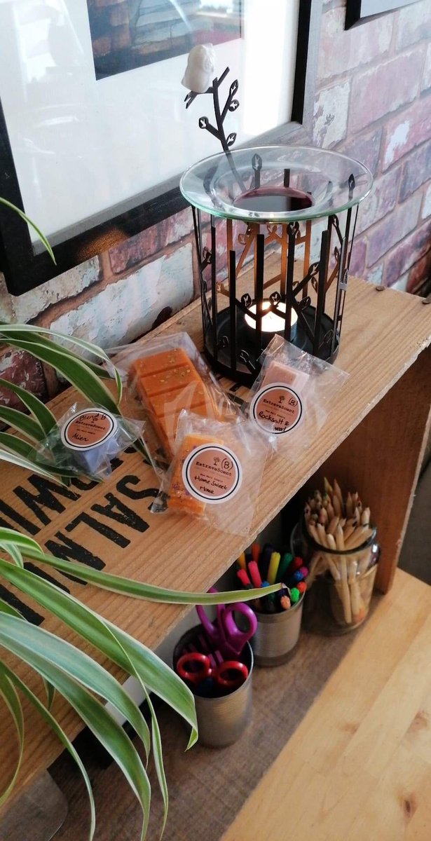 MackMairi's tweet photo. A wonderfully delicious delivery today from Pam @extravascentwaxuk. Amazing fragrances to help create a calm and relaxing environment for the children. #smellssogood #creatingcalm #invitingspaces #earlyyears @ElccClacks @ScotChildmind @alicesharp66 @KSEYconsultancy https://t.co/lJAhXRhrMy