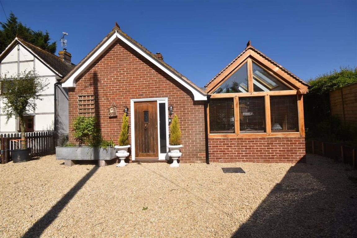 PughsAgents's tweet image. For Sale
Staunton, #Gloucestershire
OIRO £250,000
Detached Cottage
Two Bedroom
Immaculately Presented
Spacious Accommodation
No Chain
Energy Rating E
The property has been used as a holiday home and fixtures and fittings may be available by separate negotiation