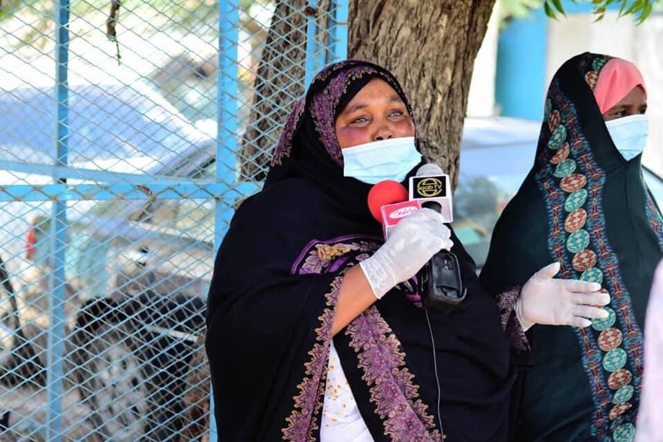 ADAMAcademy3's tweet photo. ADAM Academy has distributed #Covid19 prevention equipment today to #DAAMI community, as well as we make Covid Awareness and we have advised people to take the advice of the medical team of SL. https://t.co/9bdOEUhXqj