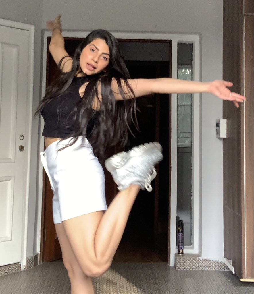 dhritssmehra's tweet photo. 2050
My kids : how long was the lockdown? 
Me : https://t.co/C1JLAu7Aqx
