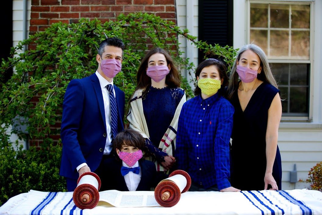 okcanal's tweet photo. #SomeGoodNews #SGNBatmitzvah So we thought our daughter's Bat Mitzvah would be a little different than this. But here we are in your #krasinski hometown #Newton putting a Torah on our front lawn and prepping for a social-distanced Bat-Mitzvah. Maybe an #SGN 1st? #zoomitzvah https://t.co/FuSVuqo50H