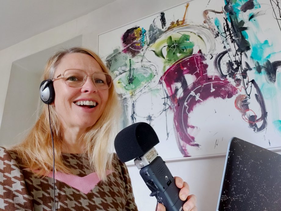 worldwidefm's tweet image. Lockdown hasn’t stopped the flow of music and @MatchFuse is live now with Debra Richards bringing you lots of new music!

Listen → wrldwd.fm/debra1305