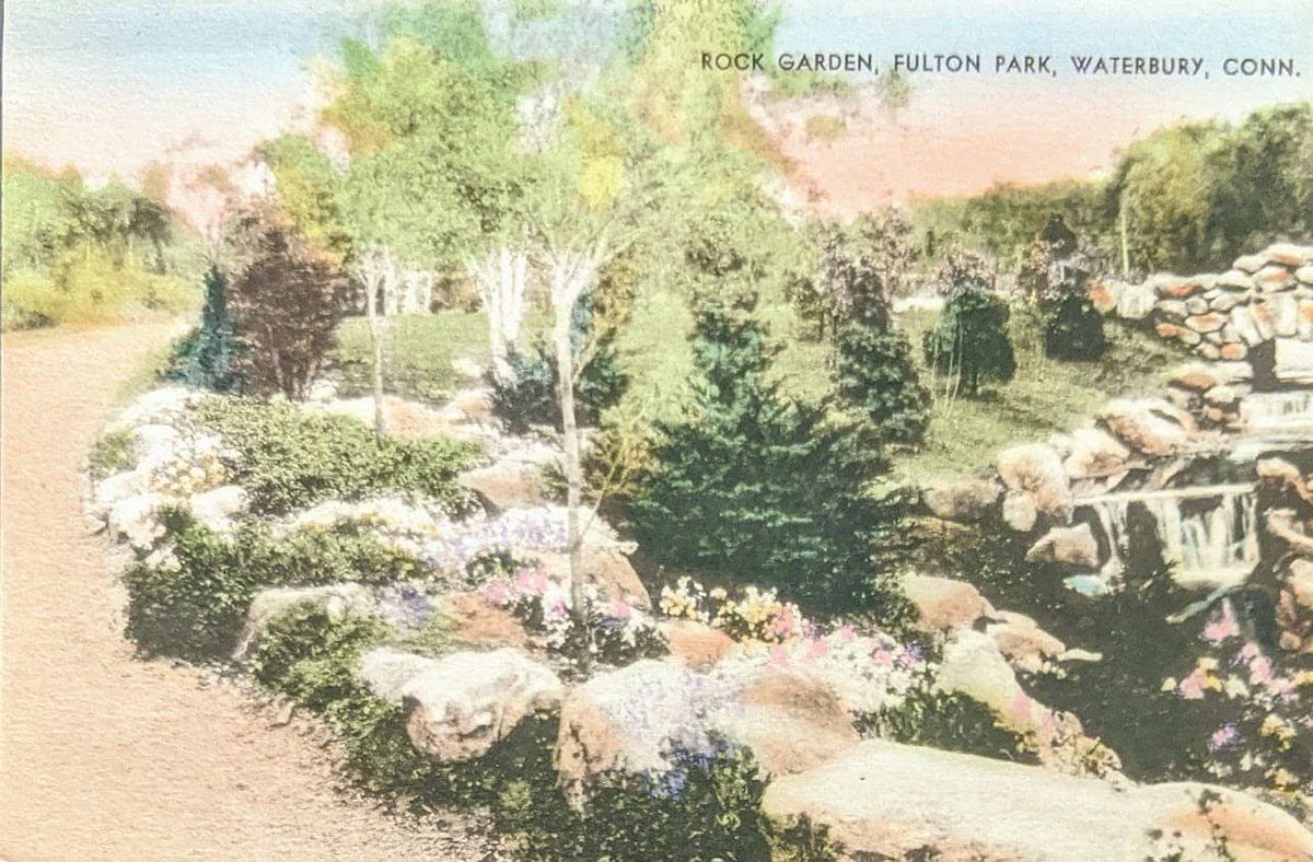 MattatuckMuseum's tweet photo. This #WaterburyWednesday, we’re looking at Hamilton Park circa 1905 and Fulton Park circa 1930. #atthematt #mattatuckmuseum #Waterbury https://t.co/H0eCkjbqHo