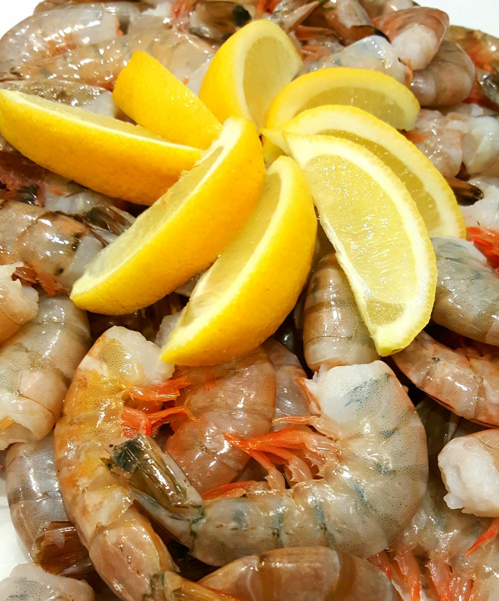We have a bounty of local deals in our latest Fresh Savings including fresh, wild-caught North Carolina Shrimp!  Just $12.99/lb Save $2/lb

For more Fresh Savings follow the link!
foodmattersmarket.com/fresh-savings

#brevard #wnc #brevardnc