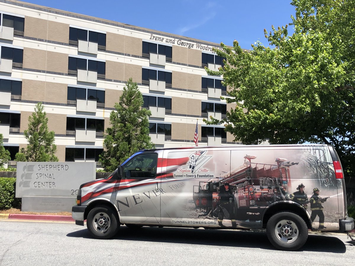 Tunnel2Towers's tweet photo. More PPE deliveries across the greater #Atlanta area - #Tunnel2Towers and long-time partner @HomeDepotFound is making sure hospitals around the city are well stocked and prepared to battle #COVID19 on the front lines. Support our COVID-19 Heroes Fund: https://t.co/uN8R5afmid https://t.co/fkI9Qh3zQ6