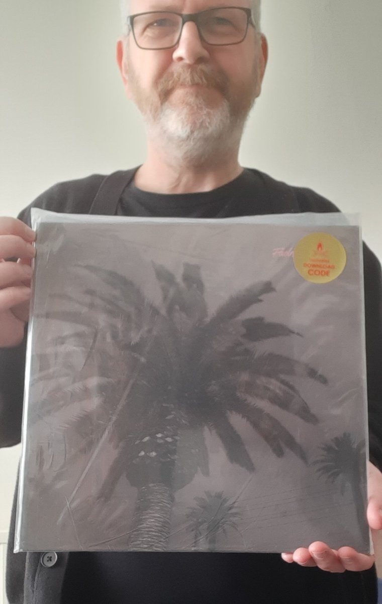 GothHappi's tweet photo. @OutdoorHaze @ActualWolf @GratefulDead One out of three aint bad #FadedDays is an excellent LP. No idea about the other, two they sound like some ole hippie shite! 😜🤘#ILoveDiscogs https://t.co/zRl02Dhyrt