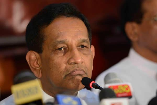 medaperadiga's tweet photo. "දතා දොස්තර" අත්අඩංගුවට |"මොහු අධිකරණය මග හැරලා" - ගරු අධිකරණය - https://t.co/6SvGzVlQiG https://t.co/2kgwRS5H4u