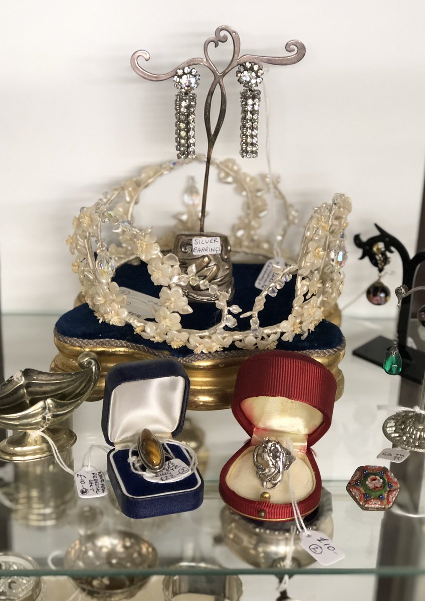 LisaMarieFranks's tweet photo. 🌟🌟🌟 Virtual Shop Corner Views @ Melksham Arcade.... 🌟🌟🌟 #supportlocalbusinessess #shoplocal https://t.co/NSYgVyHSfi