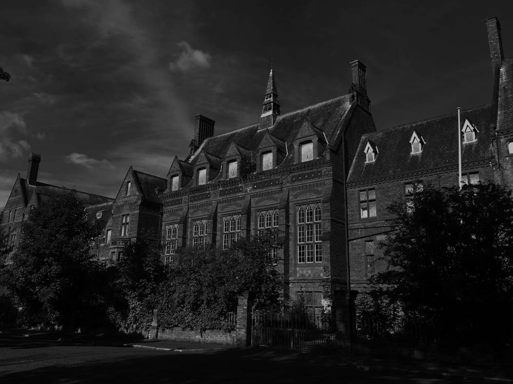 trinitytpt's tweet photo. Tales from the Asylum | Park Hospital | Newsham Park, Liverpool
https://t.co/0Hywl6XMK2
#paranormal #blog #haunted #asylum #hauntedhospital #mentalasylum #blogger #ghoststories #ghost #spirit #entity #horror #talesfromtheasylum #trinityparanormal https://t.co/9vJZkF3gti