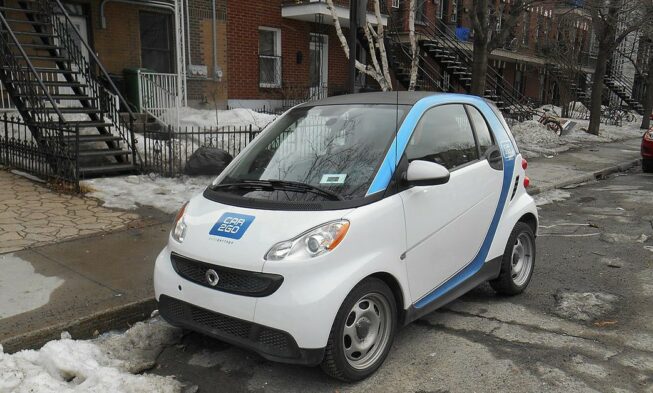 grescoe's tweet photo. Car2Go.
Lime e-scooters.
Uber Jump e-bikes.
What remains in #Montreal?
Fixed-route transit: buses, métro.
Homegrown solutions: Bixi, Communauto.
Bike lanes.
At best, imported micromobility was a distraction.
At worst, it prevented us from improving tried-and-true transport. https://t.co/KfqvjmOmXu
