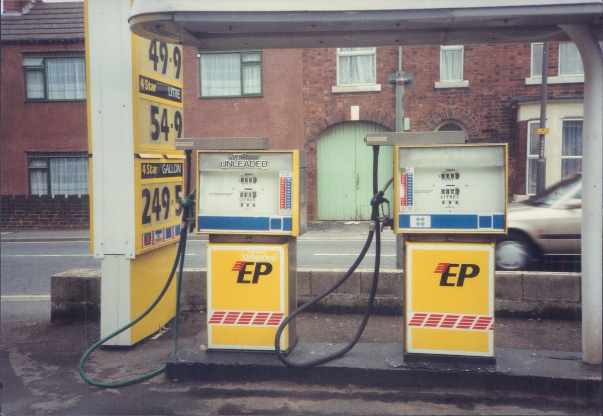 Day 143 of  #petrolstationsEP, Codnor, Derbyshire 1993  https://www.flickr.com/photos/danlockton/15637507913/  https://www.flickr.com/photos/danlockton/16255566381/By the 90s, EP was just Murco's discount brand—but in the 60s the plucky upstart European Petroleum had won a trademark infringement case brought by BP  https://academic.oup.com/rpc/article/85/3/54/1607725