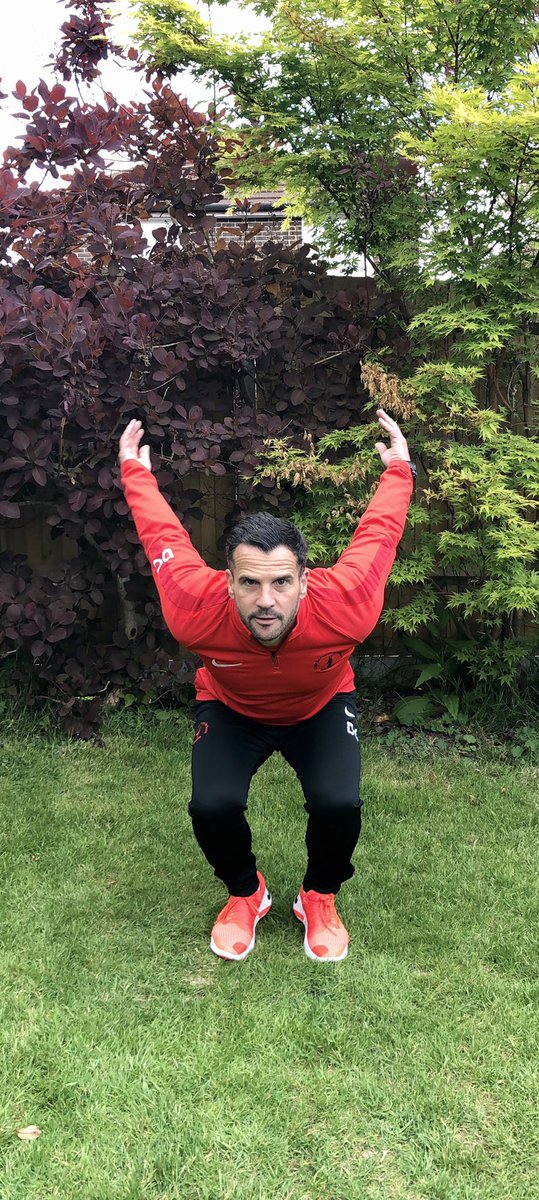 copthornesport's tweet image. Well @copthorneprep #ChallengeCarrick is a going up in the world today... with the @HomeCourtai #verticaljump! How high can you go?! Mr C is at 28” (71.1cm) and before you say it.... that’s not his height! #ChallengeAccepted? #oldmencantjump #ohyoudidjumpdidyou #ibelieveicanfly