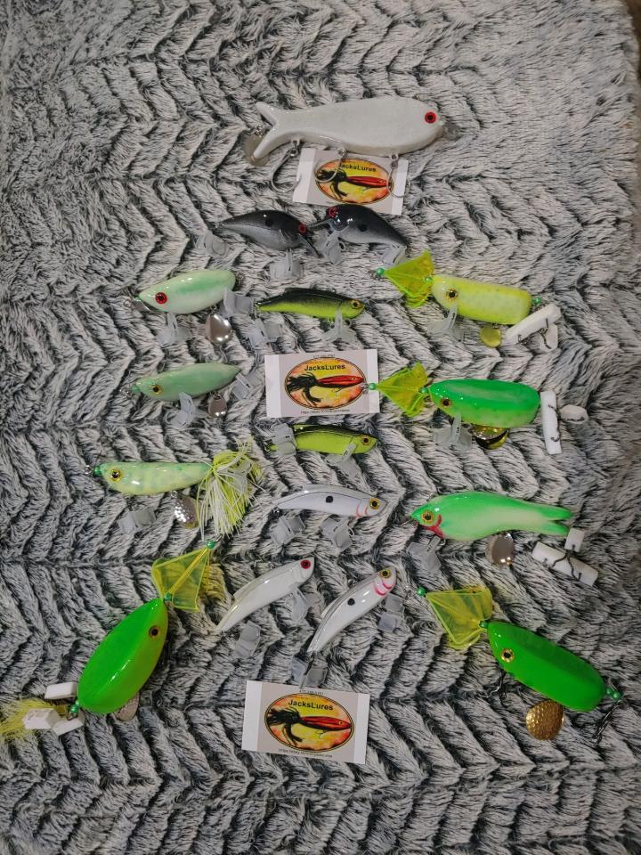 cryptocronic's tweet image. What craftsmanship from @JacksLures. These are amazing! Couldnt be happier with these new homemade lures!! Thanks Jack!! #glowinthedark #fishing #jackslures