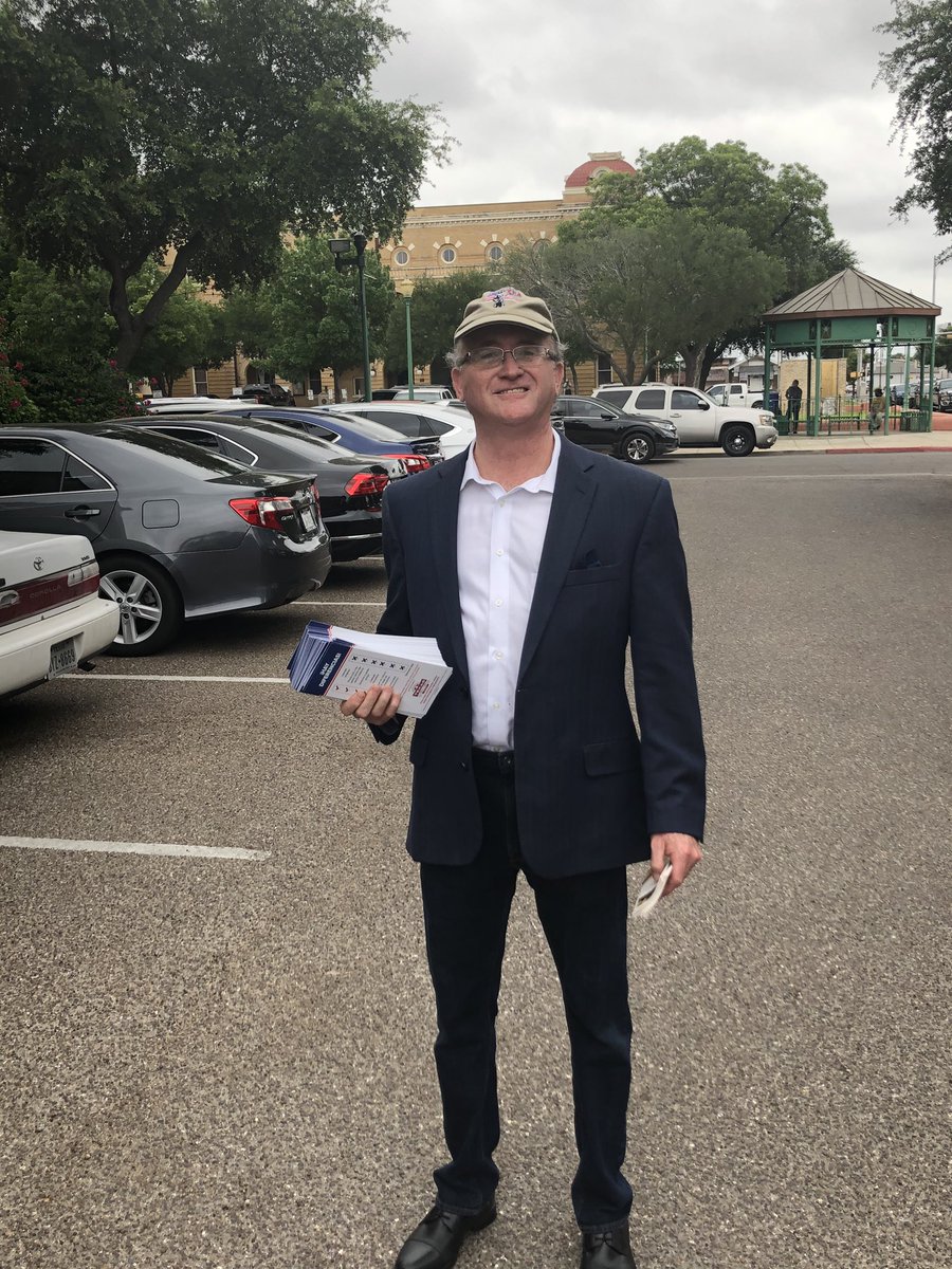 CaryCheshireTX's tweet photo. Jim Lennon of @kwteaparty here at the #ReOpenTX rally recruiting folks to the @TexasGOP . #txlege https://t.co/GT0OsWbpSv