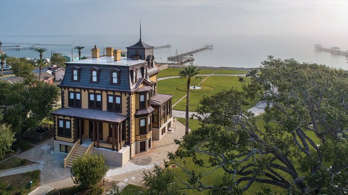 Built 25 years before the infamous 1900 storm that devastated Galveston, our Fulton Mansion State Historic Site in Rockport has endured many hurricanes. 

Discover how the mansion was able to return to its former grandeur: ow.ly/B4xl50yirpM #PlanTXTimeTravel