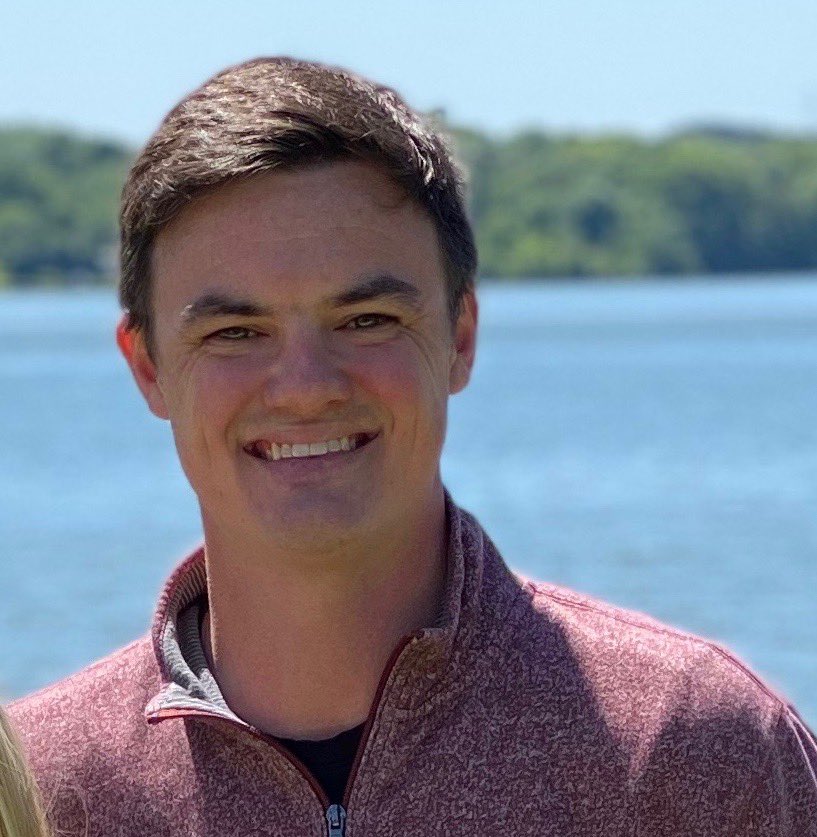 FLMS wants to welcome our new Head Boys basketball coach to the loudon county schools. We will be sharing more information and tryout dates very soon. Please help us welcome @jgreer_20 to Fort Loudoun Middle School. ⁦<a href="/RedskinRadio/">©RedskinRadio</a>⁩ ⁦<a href="/LC_NewsHerald/">News-Herald</a>⁩