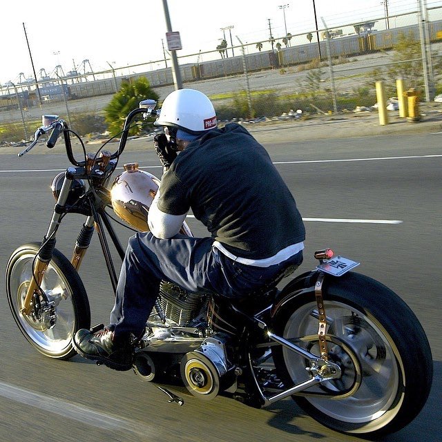 JesseJamesFans's tweet photo. Monster Garage Legends  Build. 
Harley 2004 softail 

#carlsspeedshop #Rowemachineshop #bikerbandit #donsspeedandcutoms 
#MarcRowe #KeithBall #DonHotop #CarlMorrow  #JohnReed #MonsterGarage #westcoastchoppers https://t.co/AqWE48hwGk