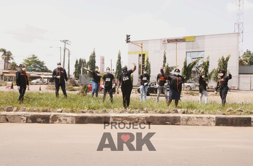 incubatorafrica's tweet photo. The Egbeda community have now experienced the love + care of @theprojectark, thanks to the sponsorship of + collaboration with @CAP_PLC.
Over 1,000 vulnerable families were supported during this latest outreach β₯οΈ
#IncubatorAfrica
#TheProjectArk
#CAPPlc
#CAPCares
#Egbeda https://t.co/CVcApZaCuN
