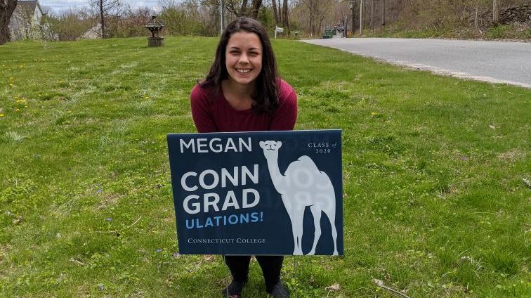 ConnCollege's tweet photo. Class of 2020 and families did you put up a lawn sign? Share a pic of your sign with us on social media by using the hashtag #ConnColl2020 or #MyConnGrad! 📸: Megan Feragne ’20
Download a sign here: https://t.co/cryBocjear https://t.co/8Lq4qFEnm9