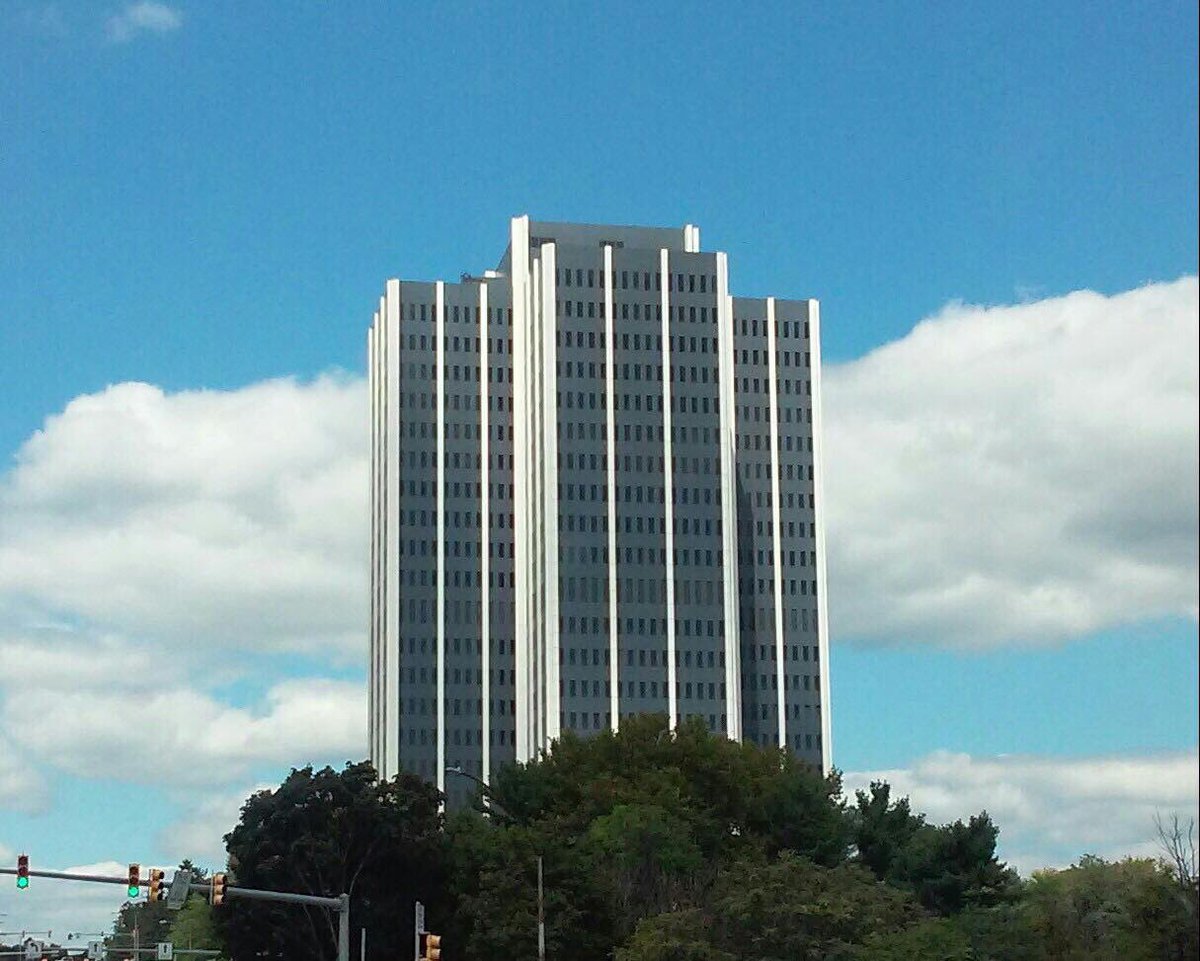 A beautiful sight on 8th Avenue that's missed dearly. 🏙