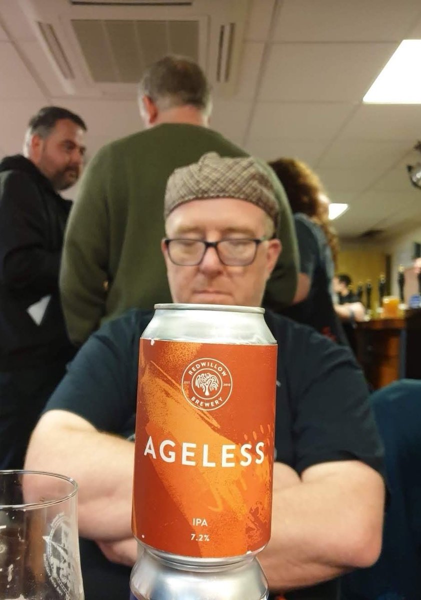 Today's  #AFriendaDay is the Wolverhampton wanderer (he occasionally ends up in Bristol )  @ckdsaddlers.He's an absolute pleasure to be around (when he can stay awake), is one of the most kind-hearted people I know, and knows his beery arse from his beery elbow.Cheers mate 