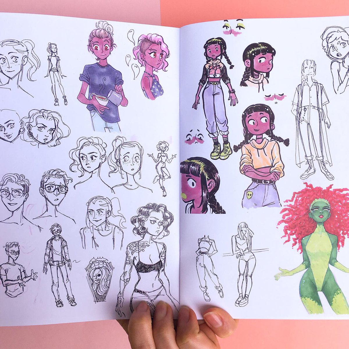 you'll also find Sketchy vol.1 (my 2018 sketchbook) and short sci-fi comedy comic/activity zine Spacecase! all vailable at https://t.co/HJbfUuA8Pq 