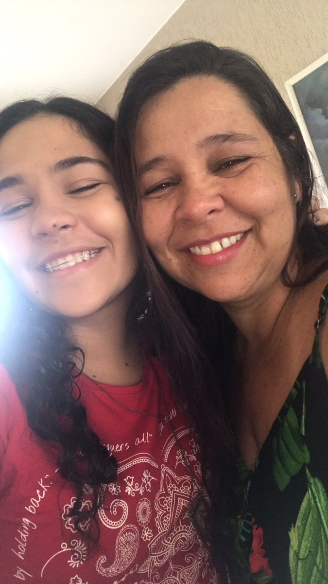 GiiProcopio's tweet photo. Minha mãe um pouco inchada depois de chorar!! Ela amou muito! Obrigada aos envolvidos ❤️❤️❤️❤️❤️❤️❤️ https://t.co/icPCMXVQ9w