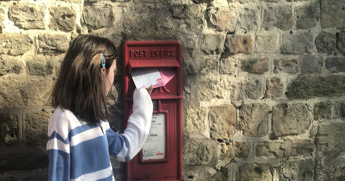 Literacy_Trust's tweet photo. Children across the country are making new friends and improving their literacy skills with #MyDearNewFriend. Have yours joined in yet? https://t.co/HGvRUhyaAw https://t.co/ZGkawaz3ed