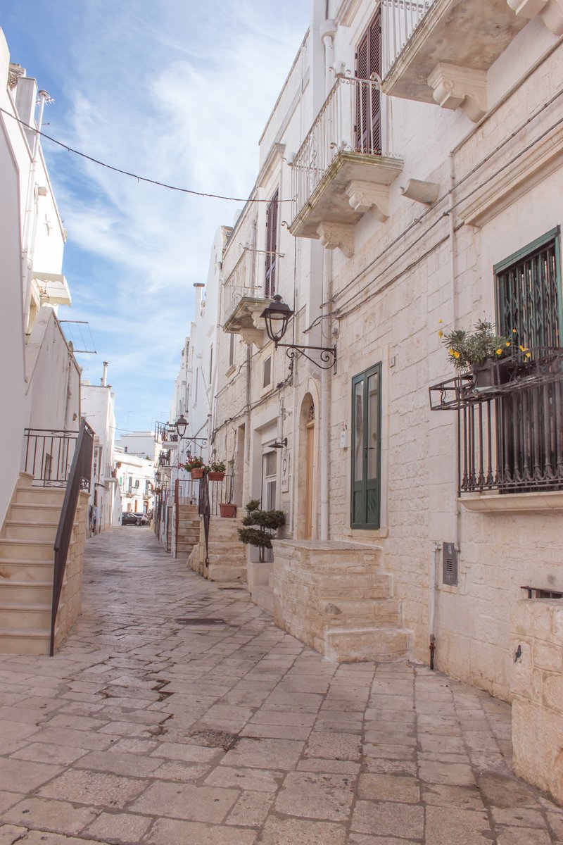 Nella speranza che questa ESTATE si possa VIAGGIARE almeno nella nostra amata ITALIA ✈️🇮🇹
Oggi vi propongo un itinerario OnTheRoad in Puglia tra i Borghi più Belli d'Italia  le specialità pugliesi😍
viaggiareapois.it/2020/04/03/pug…