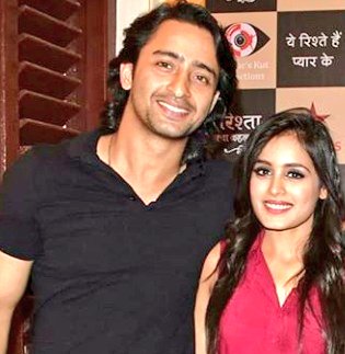 AjeeblovesAngry's tweet image. #YehRishteyHainPyaarKe our lambu and chotu and their precious smile ❤😊 #ShaheerSheikh #RheaSharma   #MishBir