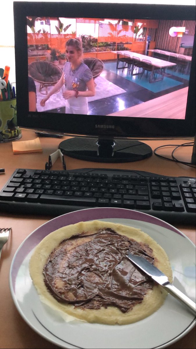 ccarolina98p's tweet photo. La meva nova vida: https://t.co/JEan3JY6pf