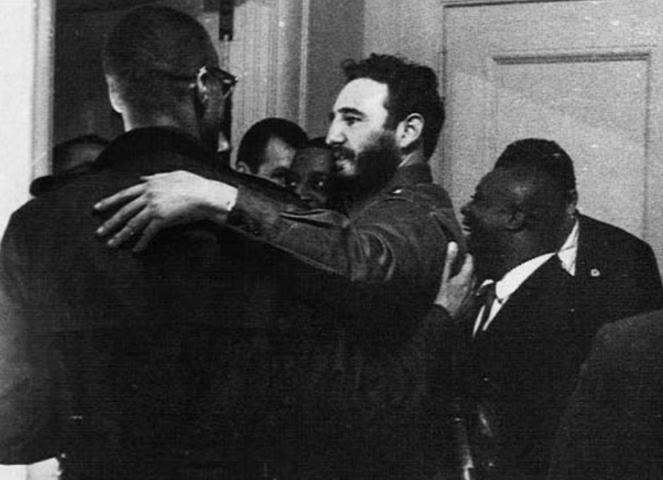 zei_squirrel's tweet photo. when brother malcolm x met fidel. harlem, new york, 1960 https://t.co/pw3x4EKAJ1
