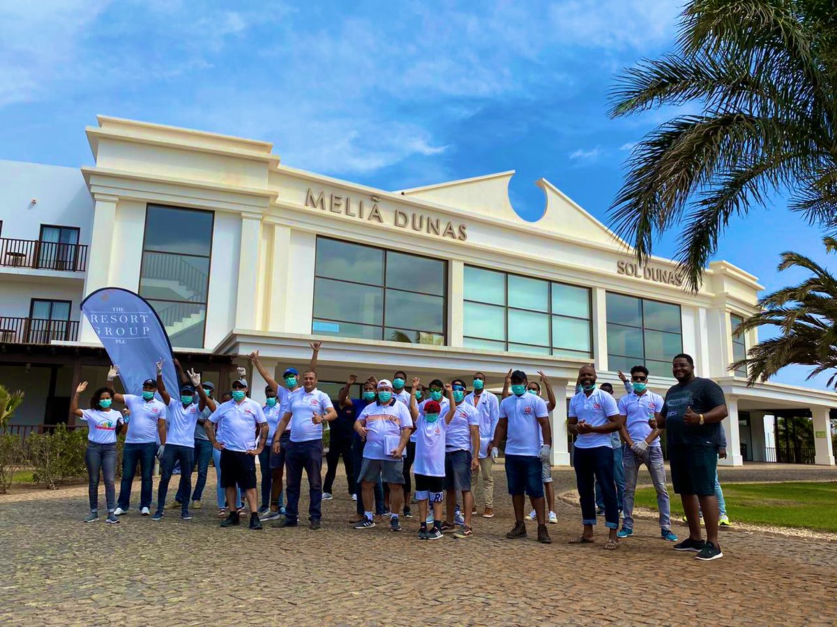 MoserMargarida's tweet photo. Today TRG aided by our wonderful Kitchen &amp; HR teams in Melia Dunas, Sol Dunas, Melia Llana and Melia Tortuga distributed 500 food hampers to those most in need. #TRG #MeliaCaboVerde #BetterDaysAreComing #MeliaSpain https://t.co/4KzgpVLPBY