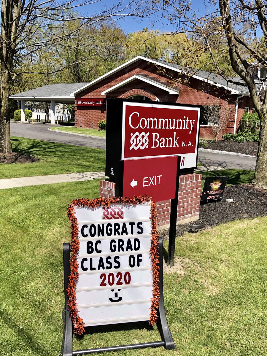 BOU_bethlehem's tweet photo. Love seeing these congrats signs to honor the @BethlehemCSD class of 2020 popping up around town. @BethlehemChambr @TheSpot518 @BCHSSenate @BCAthleticAssoc @BCSDAthletics @bctaunited https://t.co/zZvyvWX1bU