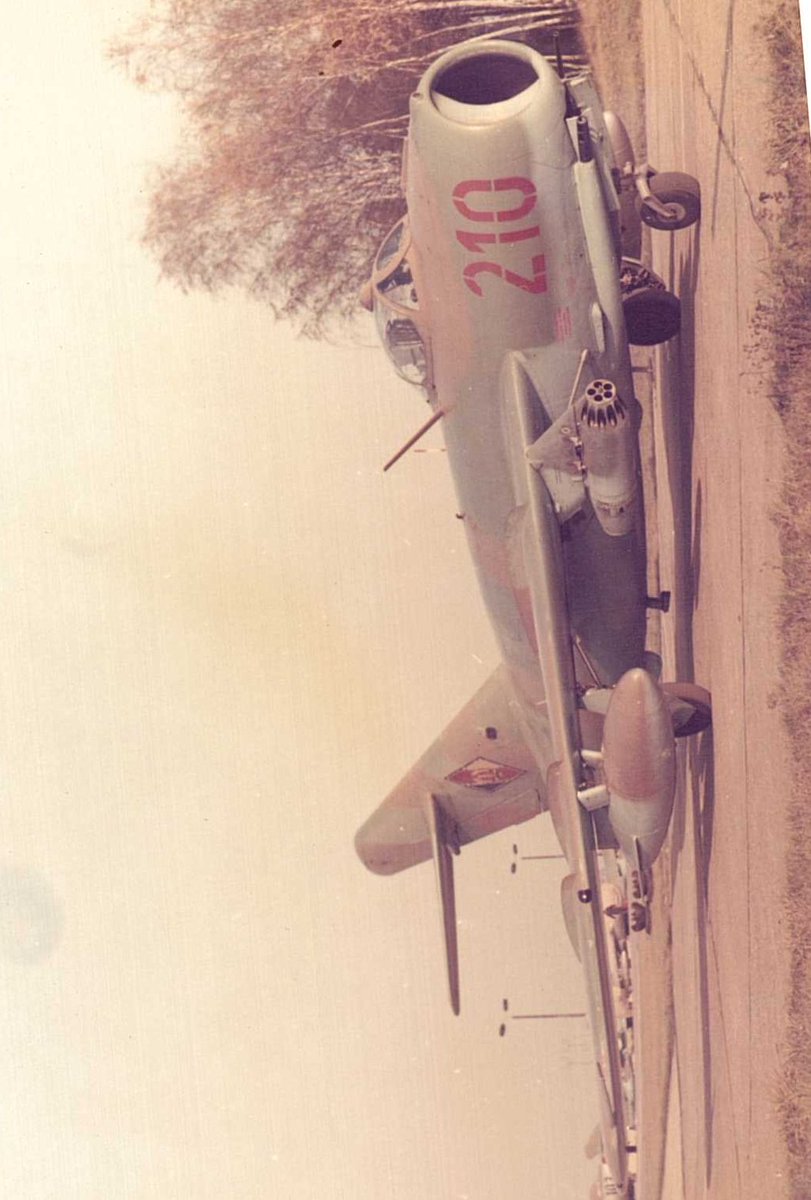 PlanSpott's tweet photo. NVA #LSK #MiG15UTI #MiG17F #MiG23BN690 #JBG31/#JBG37 https://t.co/y7IjMGxfIb
