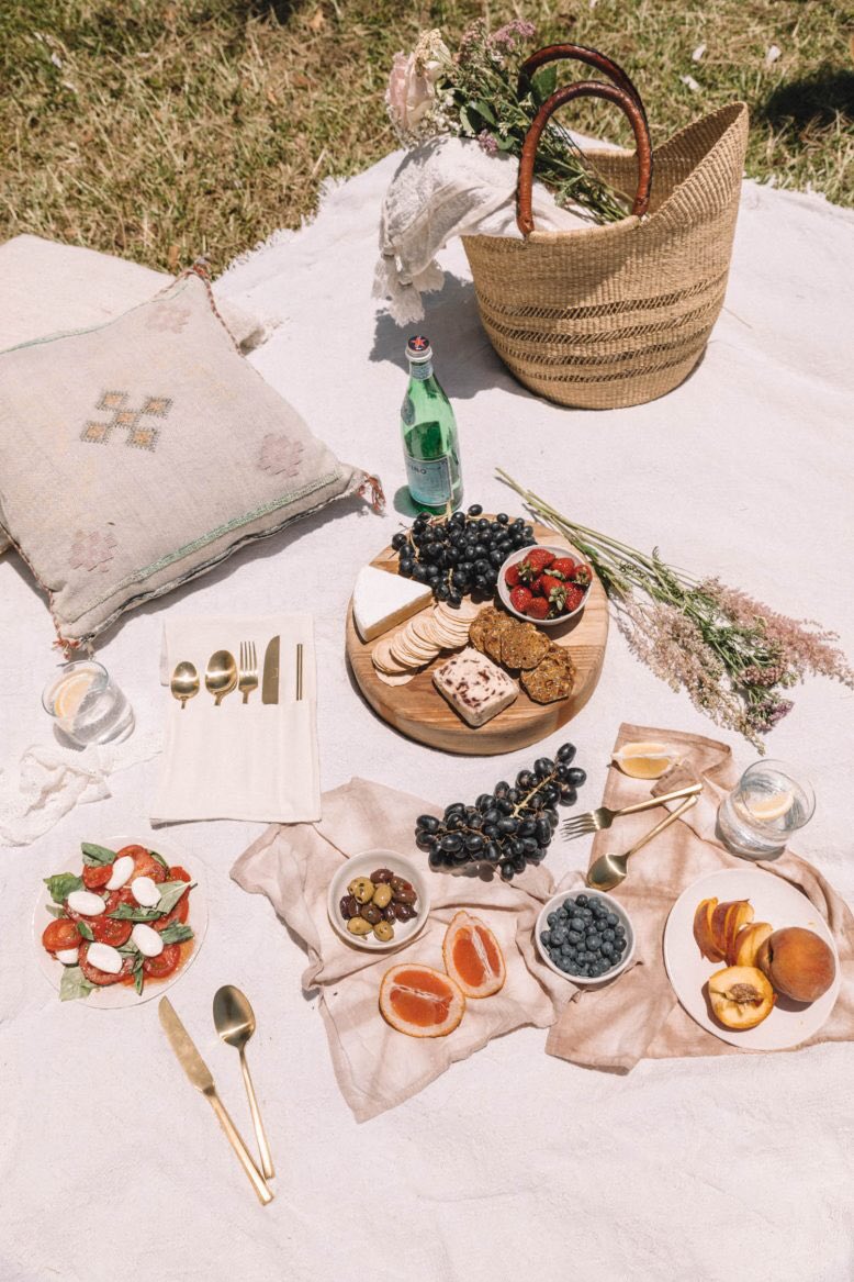 Los mejores sitios para hacer el picnic en Barcelona > bit.ly/picnicenBarcel… #picnic #Barcelona #playa #Takeaway #comida