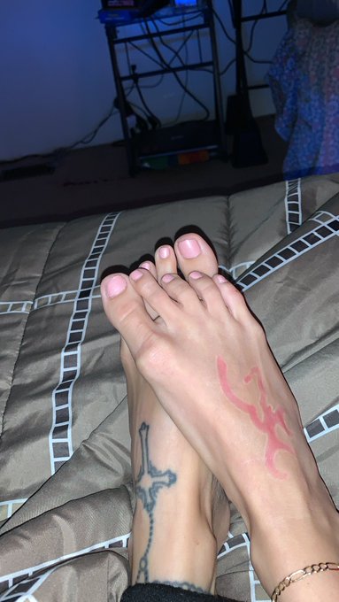 Foot pics for sell! #footfetısh #feetpicsforsale #feetpicturesforsale #feetpics #onlyfans #onlyfansgirl<a href="/tag/footfet%C4%B1sh"class="tags">#footfetısh</a><a href="/tag/feetpicsforsale"class="tags">#feetpicsforsale</a><a href="/tag/onlyfans"class="tags"><span>#onlyfans</span></a><a href="/tag/feetpics"class="tags"><span>#feetpics</span></a><a href="/tag/onlyfansgirl"class="tags"><span>#onlyfansgirl</span></a><a href="/tag/feetpictur"class="tags"><span>#feetpictur</span></a>